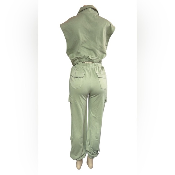 Women's Green Pants & Jumpsuit Set - Picture 3 of 10